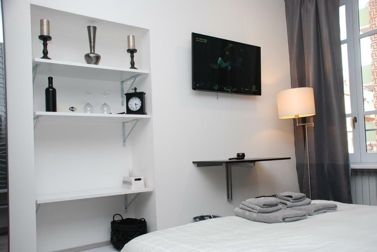 Dolce Sbadiglio 2 Hotel Каляри Екстериор снимка