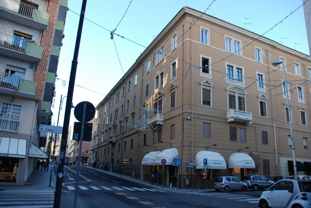 Dolce Sbadiglio 2 Hotel Каляри Екстериор снимка